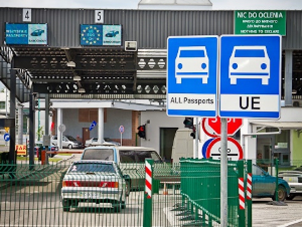 Zatrzymano nielegalnych imigrant&oacute;w