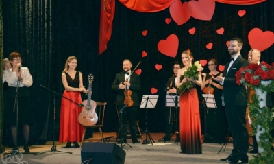 Święto muzyki i... zakochanych. Walentynkowy koncert noworoczny w leskim BDK