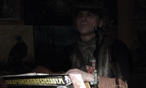 Bieszczadzki bard już nie zaśpiewa - zmarł Przemek Chmielewski "Chmielu"