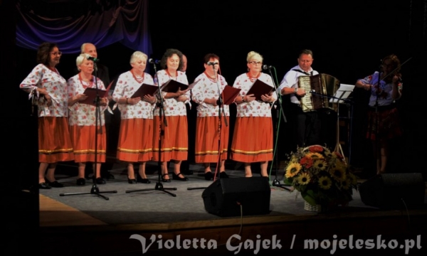 A my wciąż gramy w życie... Dziewiąta edycja leskiej SENIORIADY już za nami